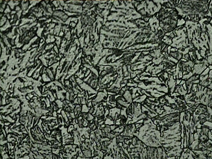 芯部  情况与4mm基本相同 硬度236.5(19.7HRC)