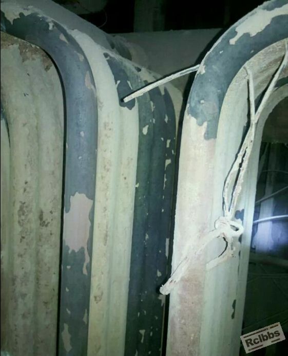 三级过热器管发黑处1.jpg
