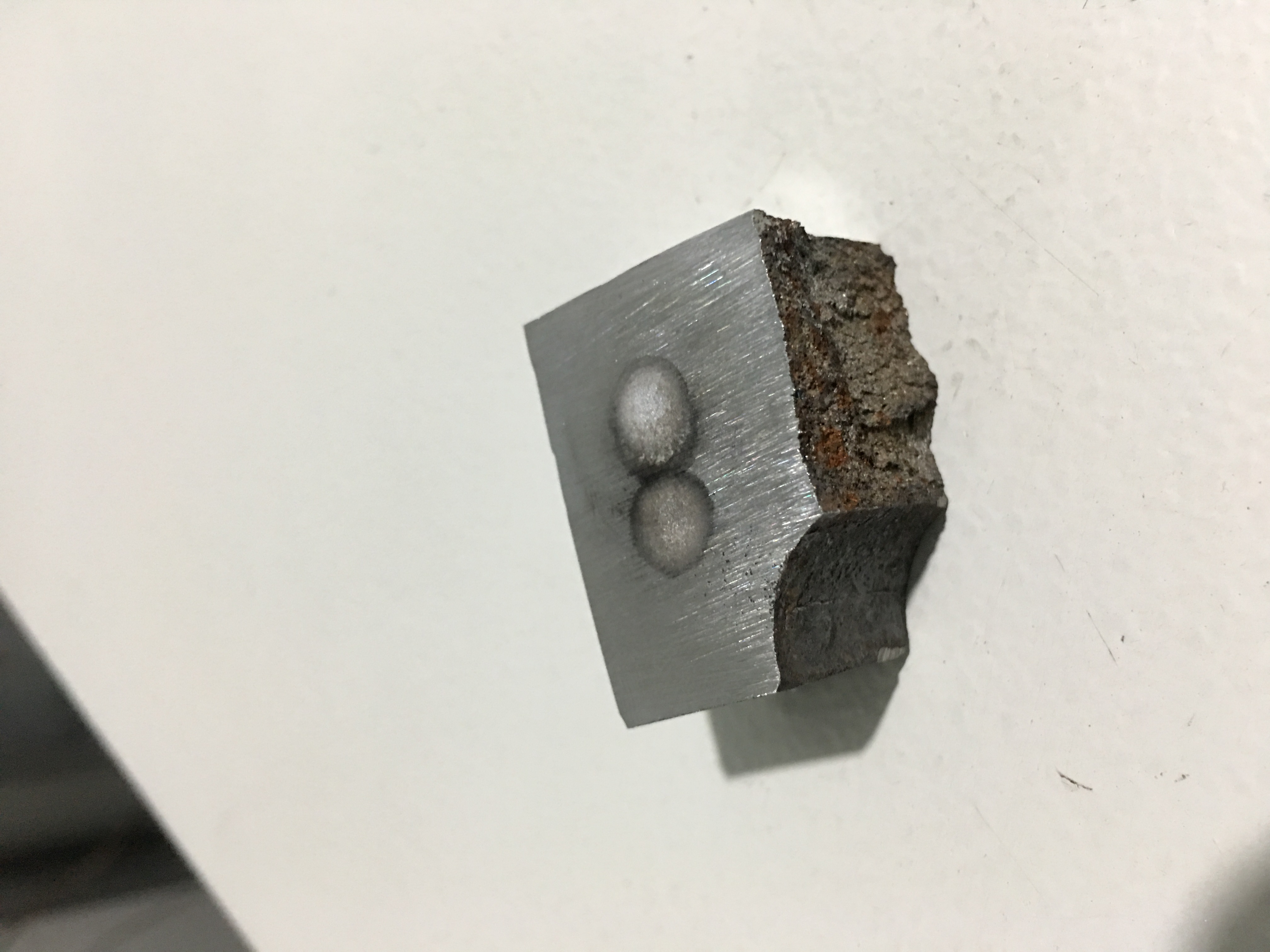 孔型旁缺陷取样