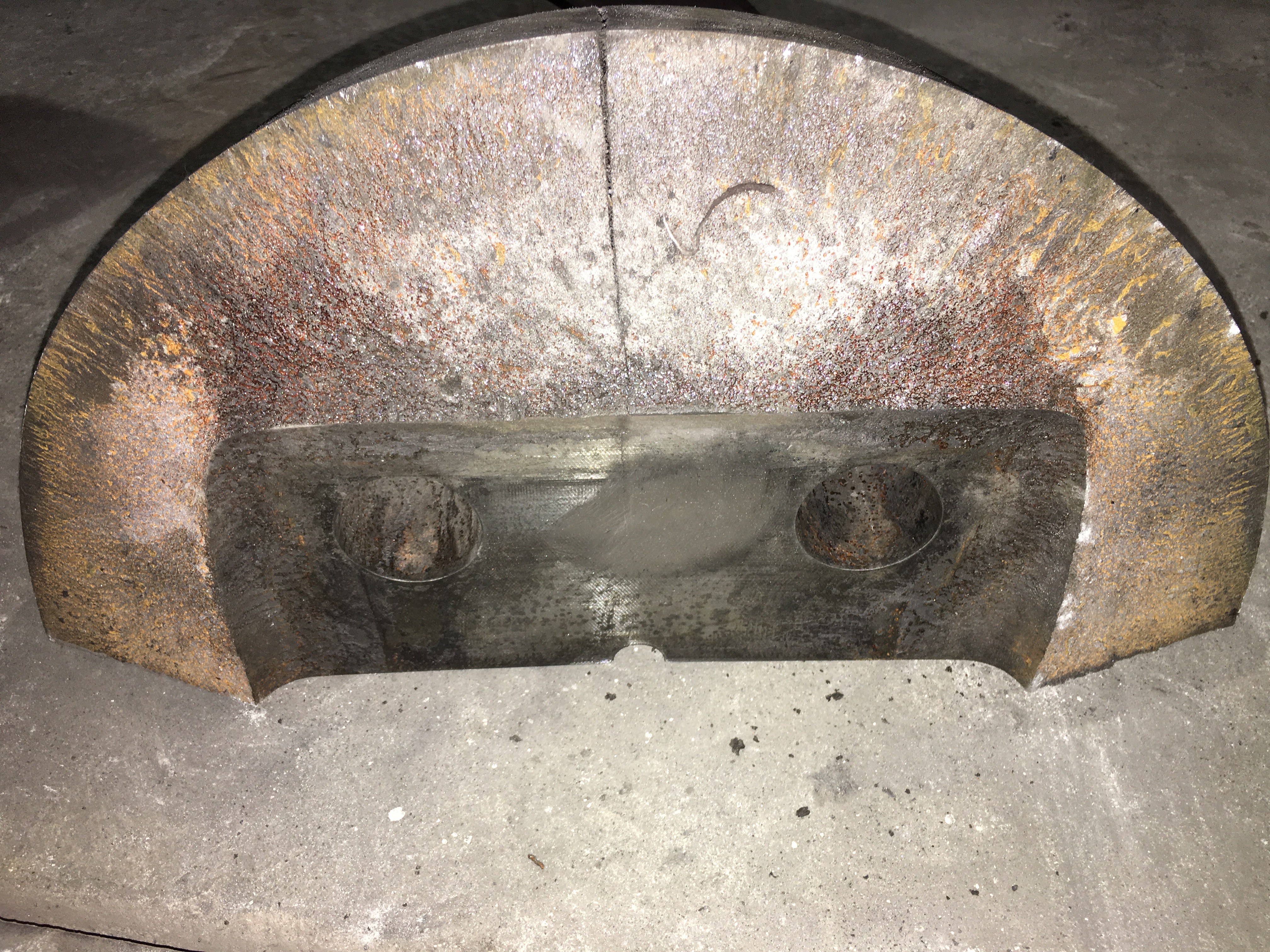 模具底座断裂面