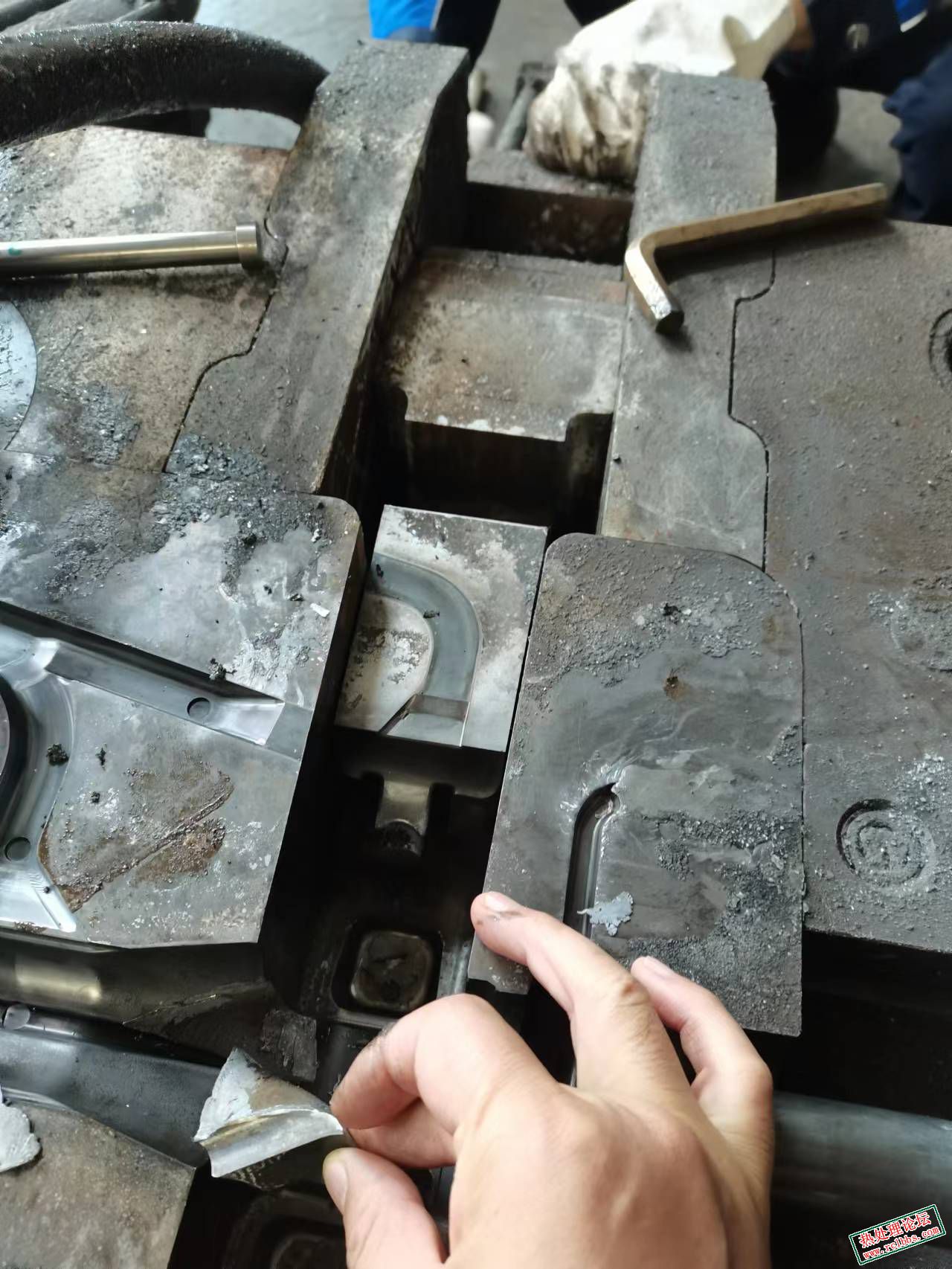 模具问题3.jpg