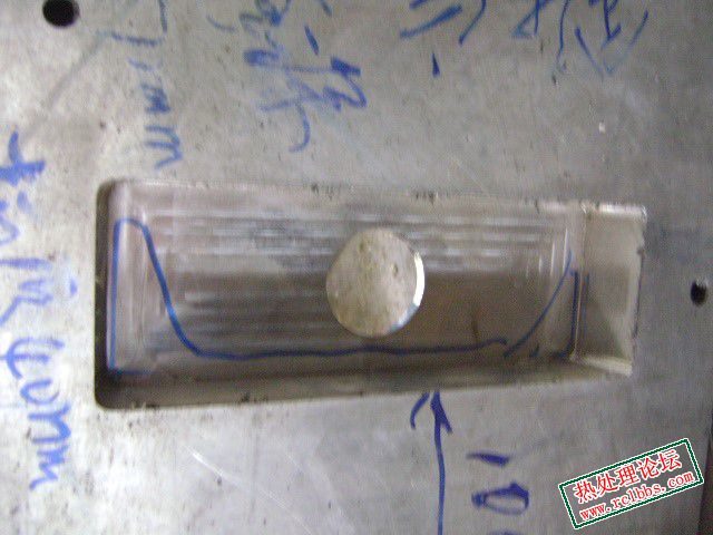 断裂模具背面