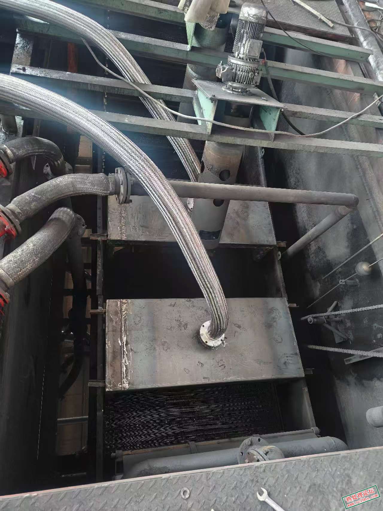 淬火2个搅拌泵，2个喷淋