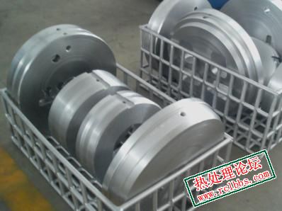 一炉处理的模具约2.5T.JPG