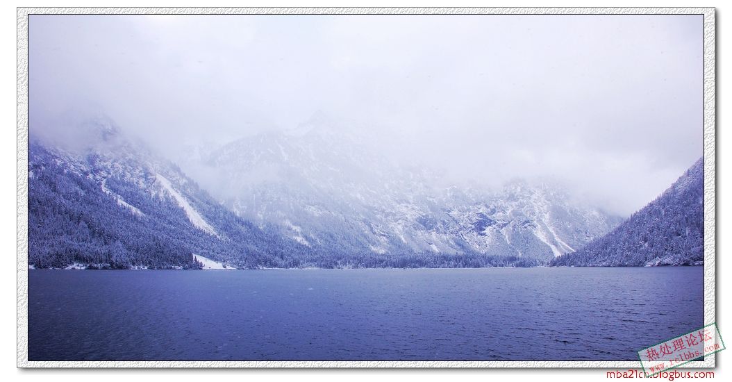雪中的Plansee湖！