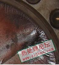 表面裂纹源
