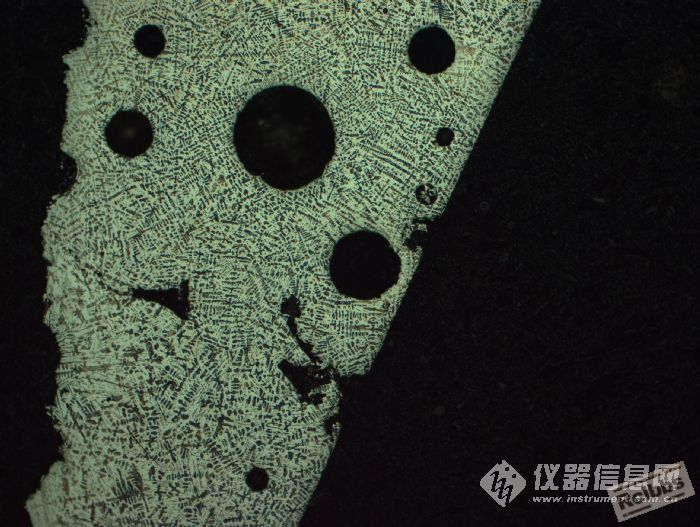 铸铁中的石英玻璃.jpg
